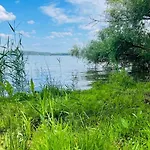 Ferienhaeuser Mit Seeblick Direkt Am Plauer *