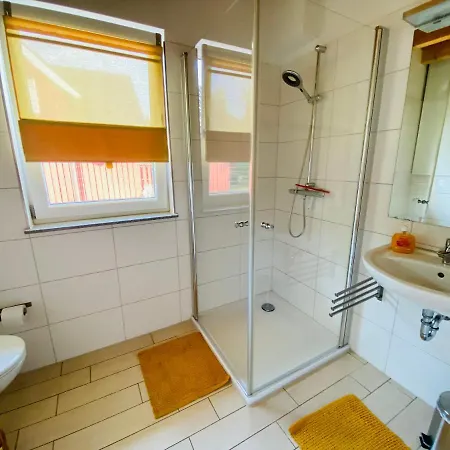 Ferienhaeuser Mit Seeblick Direkt Am Plauer