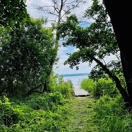 Ferienhaeuser Mit Seeblick Direkt Am Plauer Hébergement de vacances Plau am See