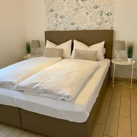 Casa vacanze Ferienhaeuser Mit Seeblick Direkt Am Plauer