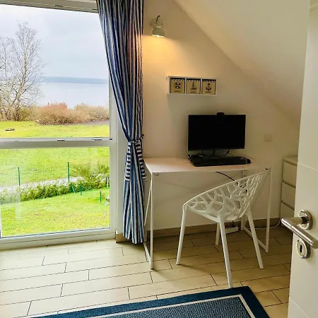 Holiday home Ferienhaeuser Mit Seeblick Direkt Am Plauer *