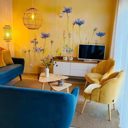 Ferienhaeuser Mit Seeblick Direkt Am Plauer 펜션