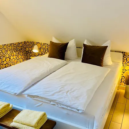 Ferienhaeuser Mit Seeblick Direkt Am Plauer Casa vacanze