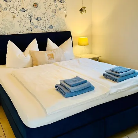 펜션 Ferienhaeuser Mit Seeblick Direkt Am Plauer